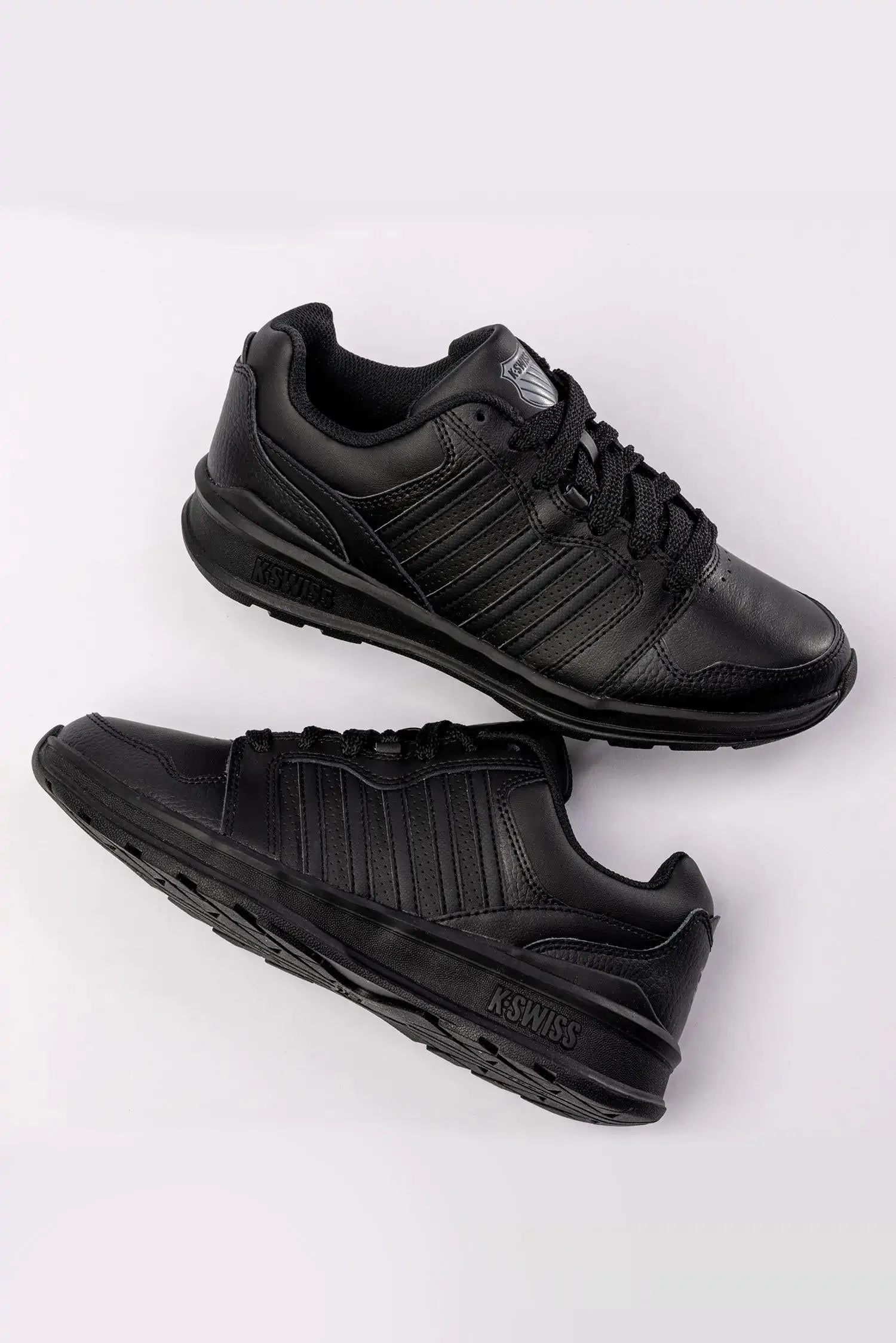 09078-029-M | RIVAL TRAINER | BLACK/BLACK/SMOKED PEARL