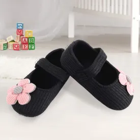 Baby Moo Floral Applique Black And Pink Booties