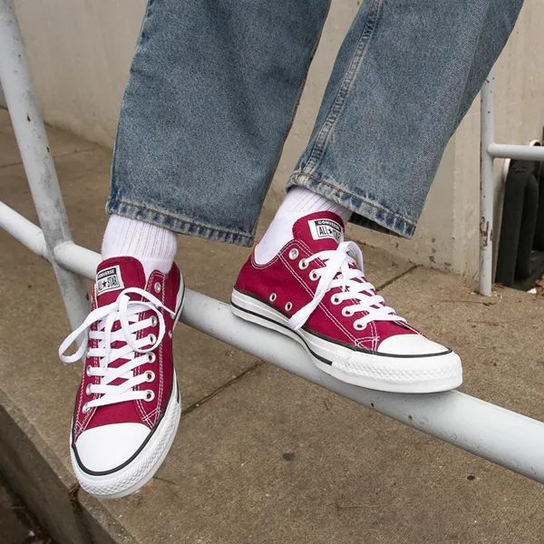 Converse Chuck Taylor All Star Lo sneakers, burgundy