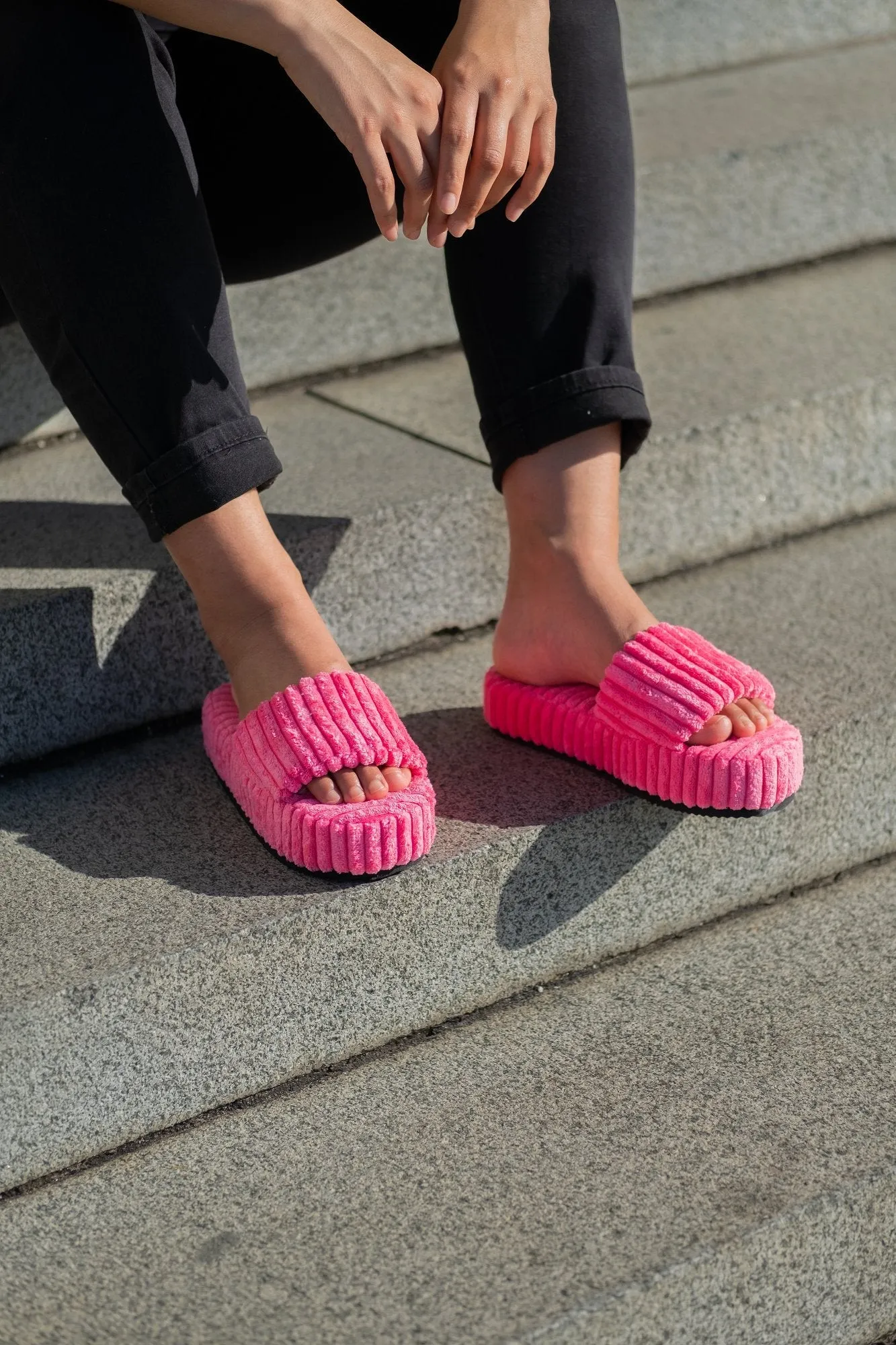 Loft Platform Slides Rose