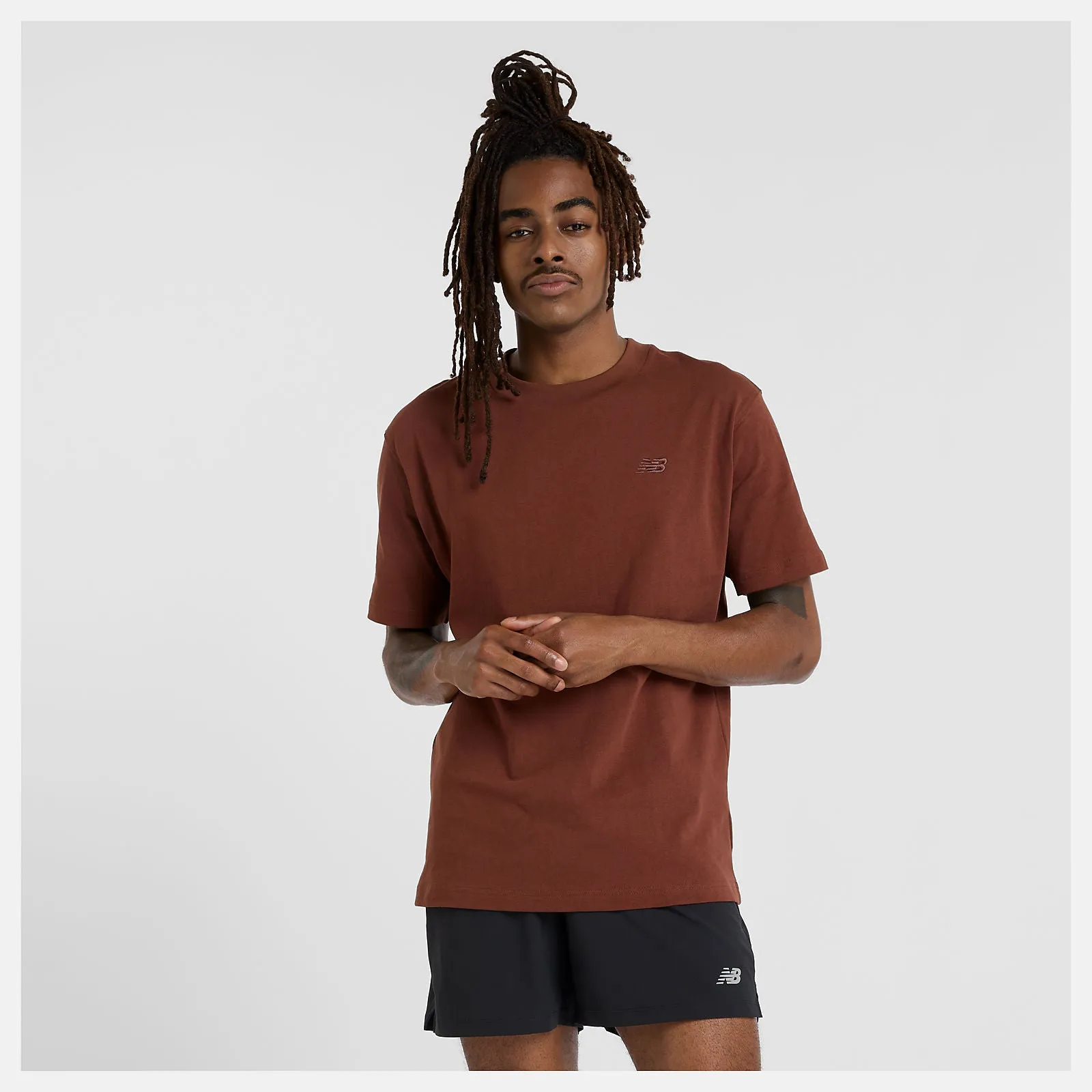 NEW BALANCE MEN'S ATHLETICS COTTON OAK TEE